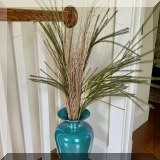 D18. Tall vase. 